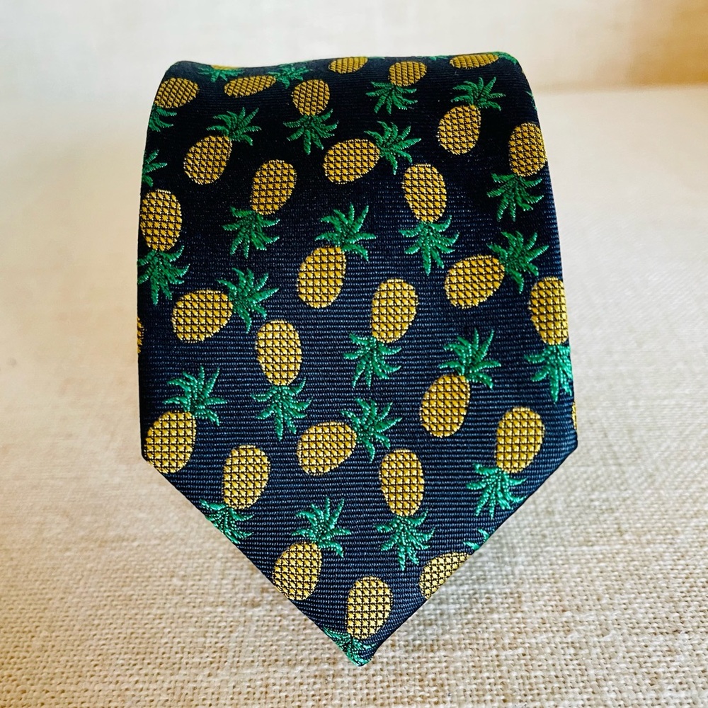 The Tie Bar Pineapple Tie
